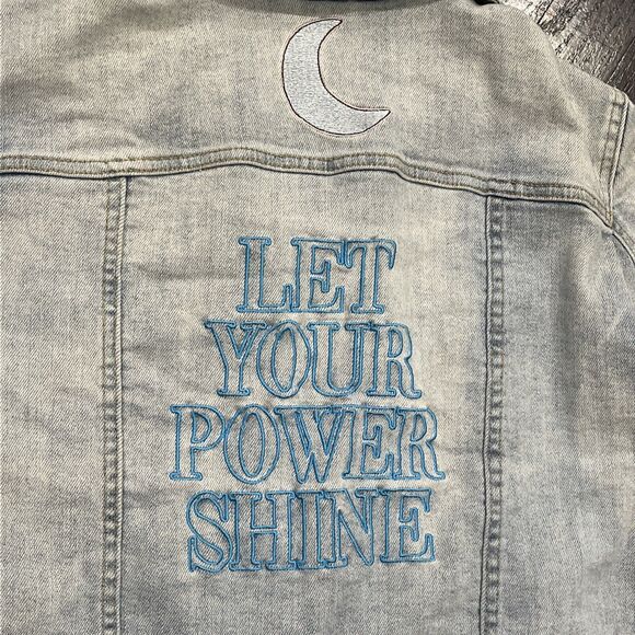 Disney Parks Denim Jacket Women’s XL Tangled Rapunzel Let Your Power Shine Blue - Picture 6 of 13